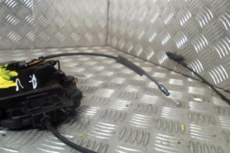 Serrure avant droit RENAULT CLIO 3