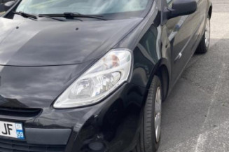 Serrure avant droit RENAULT CLIO 3