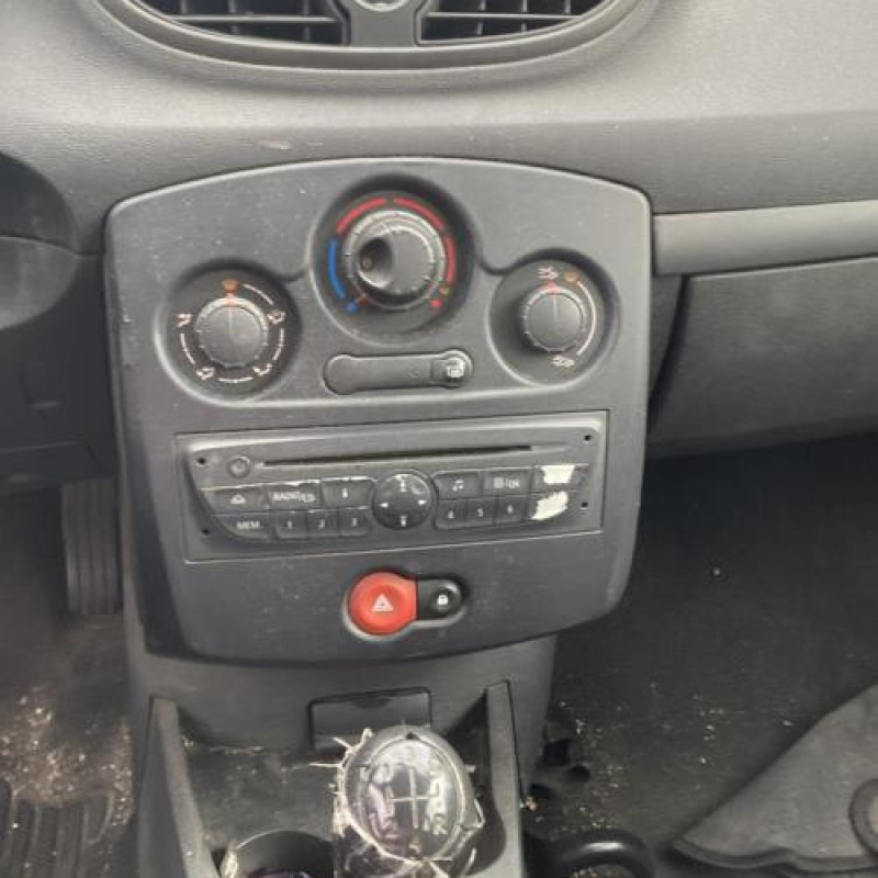 Serrure avant droit RENAULT CLIO 3 Photo n°8