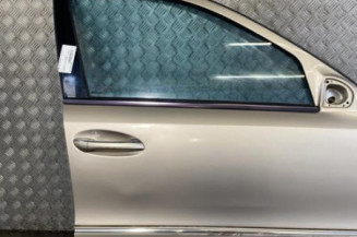 Porte avant droit MERCEDES CLASSE E 211 Photo n°1