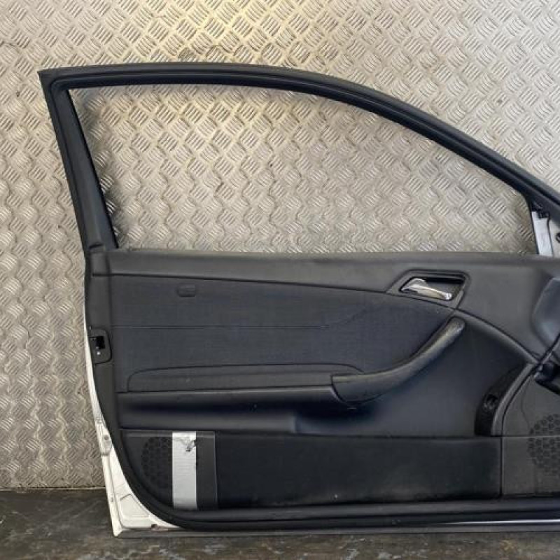 Porte avant gauche MERCEDES CLASSE C 203 COUPE SPORT Photo n°3