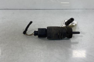 Pompe lave glace avant MERCEDES CLASSE C 203 COUPE SPORT Photo n°1