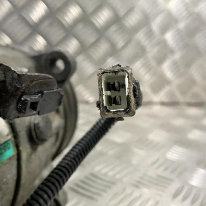 Compresseur clim CITROEN C5 1 Photo n°4