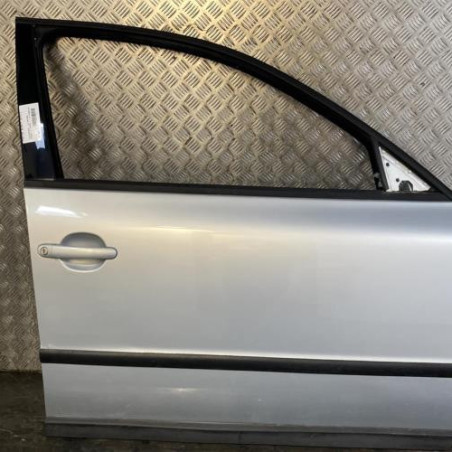 Porte avant droit VOLKSWAGEN PASSAT 4 Photo n°1