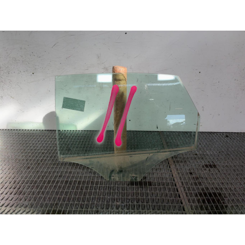 Vitre arriere gauche AUDI A1 1 Photo n°1