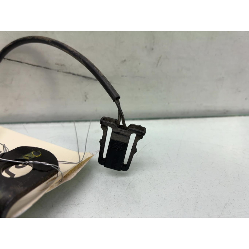 Attache ceinture avant droit AUDI A1 1 Photo n°3
