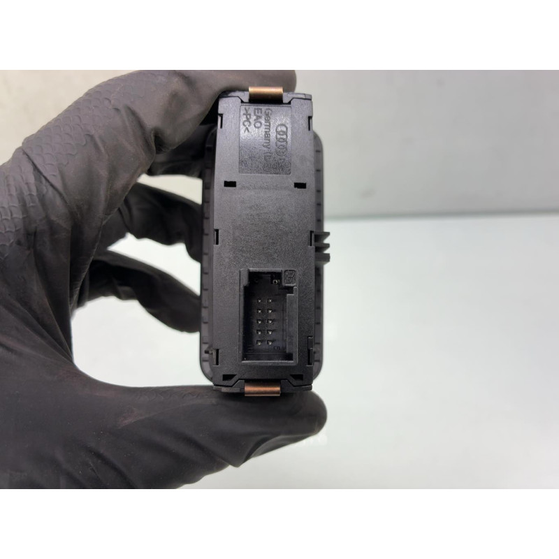 Bouton de warning AUDI A1 1 Photo n°3