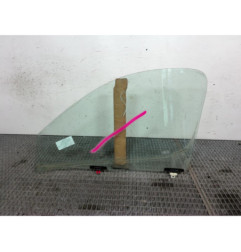 Vitre avant droit TOYOTA YARIS VERSO