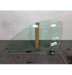 Vitre avant gauche TOYOTA YARIS VERSO Photo n°1