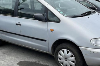 Absorbeur de pare choc avant SEAT ALHAMBRA 1