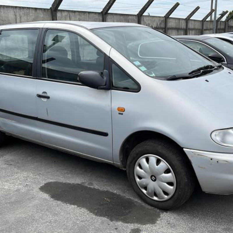 Absorbeur de pare choc avant SEAT ALHAMBRA 1 Photo n°5