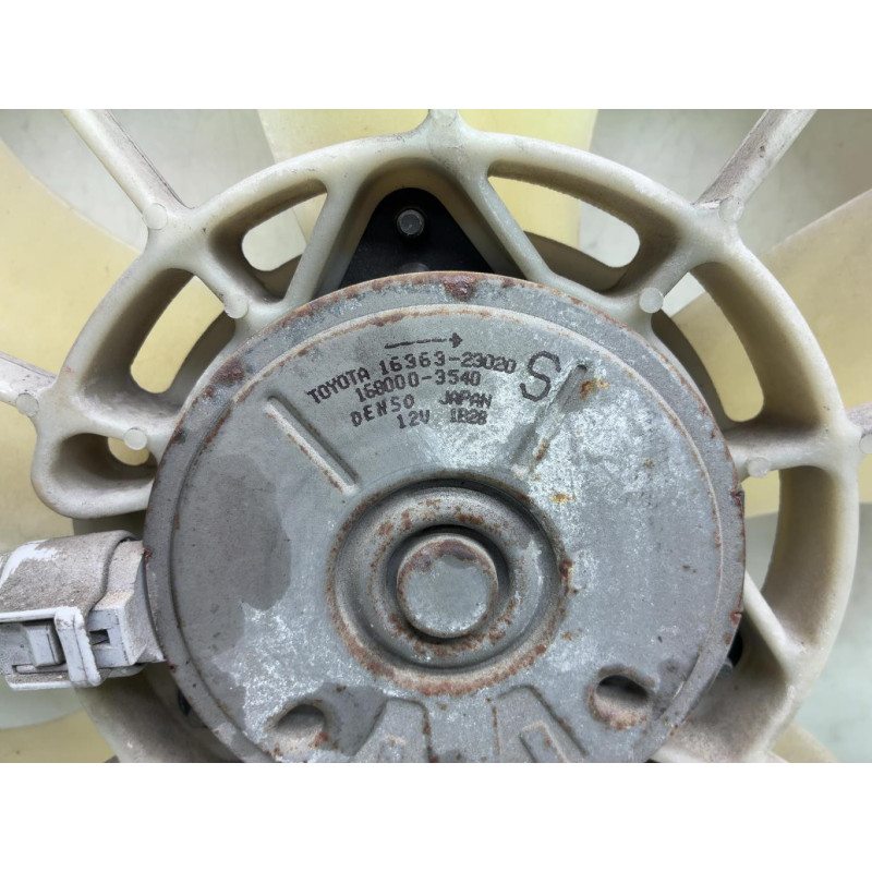 Moto ventilateur radiateur TOYOTA YARIS VERSO Photo n°4