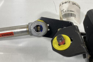Pretensionneur de ceinture avant gauche VOLVO S 80 1