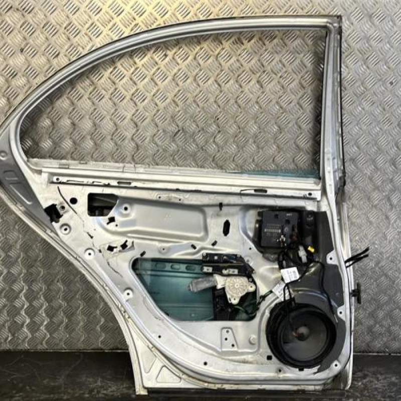 Porte arriere gauche MERCEDES CLASSE E 211 Photo n°5