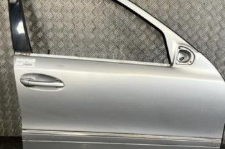 Porte avant droit MERCEDES CLASSE E 211 Photo n°1