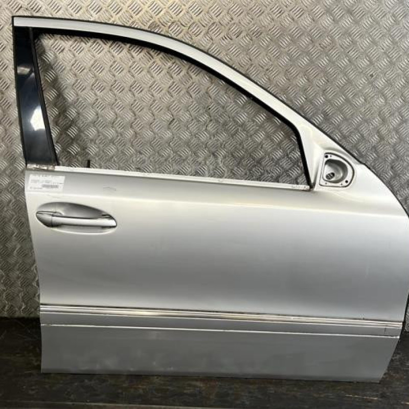 Porte avant droit MERCEDES CLASSE E 211 Photo n°1