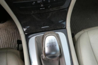 Attache ceinture avant gauche MERCEDES CLASSE E 211