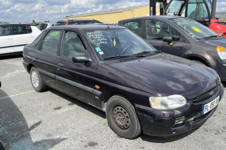 Feu arriere principal droit (feux) FORD ESCORT 6