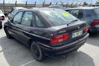 Malle/Hayon arriere FORD ESCORT 6