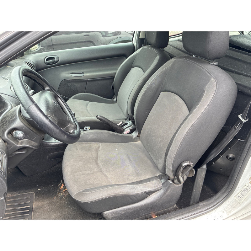 Pare choc arriere PEUGEOT 206 Photo n°15
