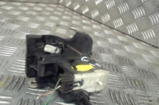 Serrure avant droit RENAULT CLIO 2