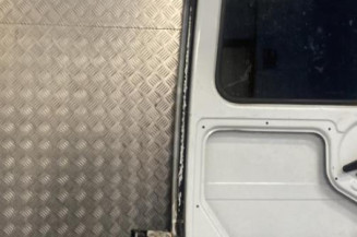 Porte de coffre droit RENAULT MASTER 1