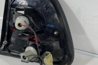 Feu arriere secondaire gauche (feux) SUZUKI BALENO 1