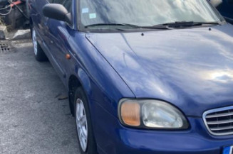 Feu arriere secondaire gauche (feux) SUZUKI BALENO 1