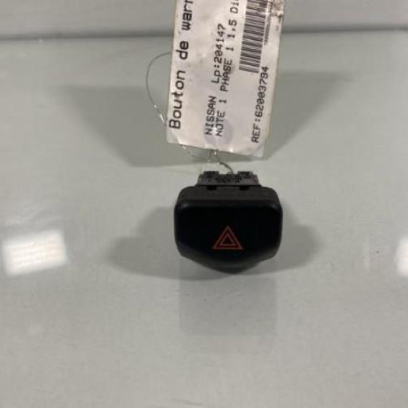Bouton de warning NISSAN NOTE 1 Photo n°1