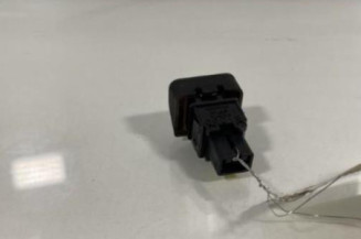 Bouton de warning NISSAN NOTE 1