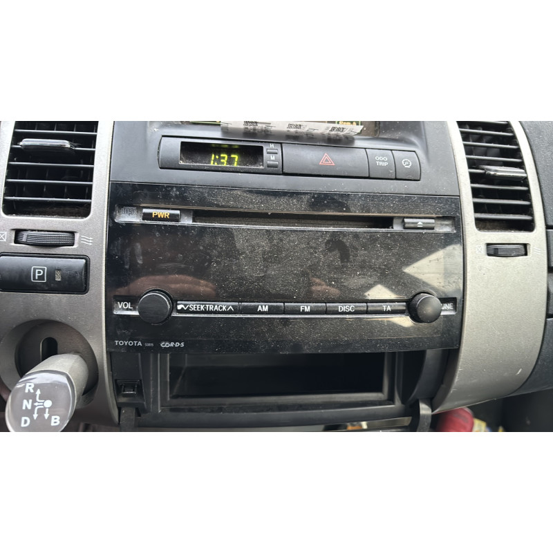 Attache ceinture arriere gauche TOYOTA PRIUS 2 Photo n°8
