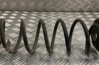 Ressort de suspension arriere VOLKSWAGEN GOLF 7