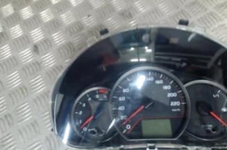 Compteur TOYOTA YARIS 3 Photo n°1
