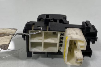 Interrupteur de leve vitre avant droit TOYOTA YARIS 3