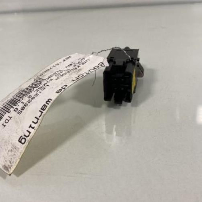 Bouton de warning VOLKSWAGEN GOLF PLUS Photo n°3