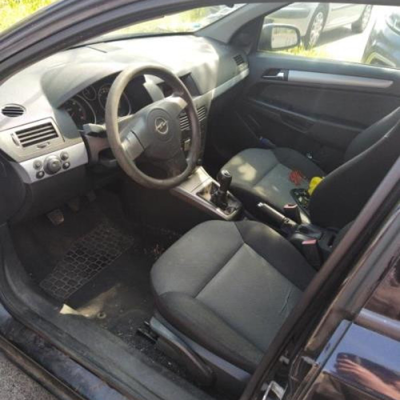 Compresseur clim OPEL ASTRA H Photo n°10