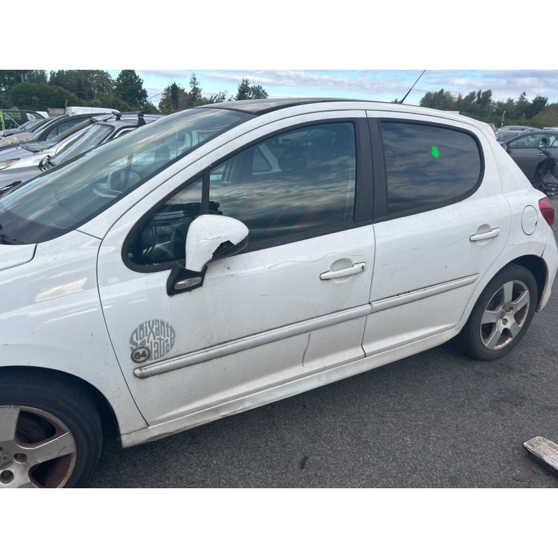 Verin de coffre PEUGEOT 207 Photo n°8