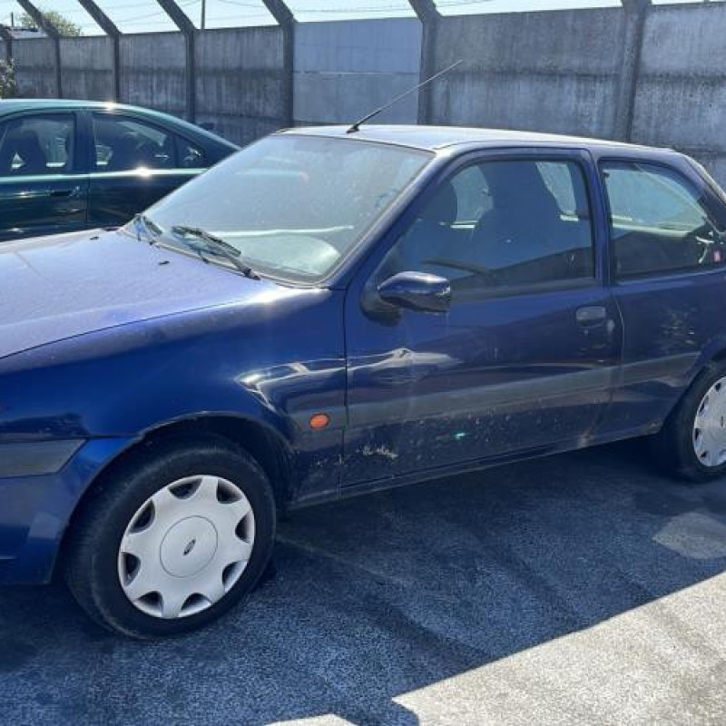 Feu arriere principal droit (feux) FORD FIESTA 4 Photo n°4