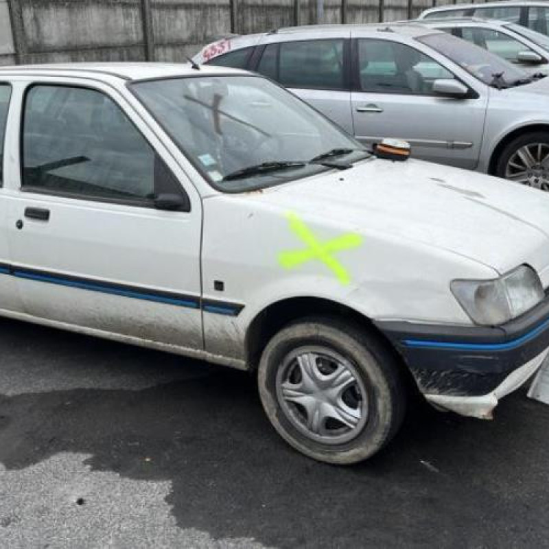 Feu arriere principal droit (feux) FORD FIESTA 3 Photo n°4