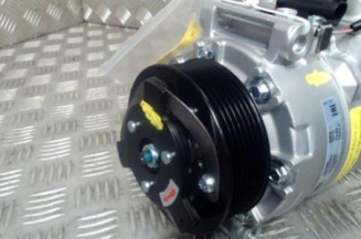 Compresseur clim MERCEDES CLASSE E 211 Photo n°1
