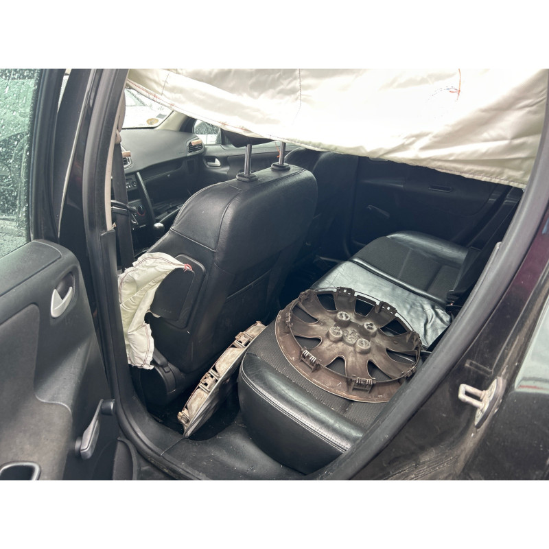 Pare boue arriere gauche PEUGEOT 207 Photo n°9