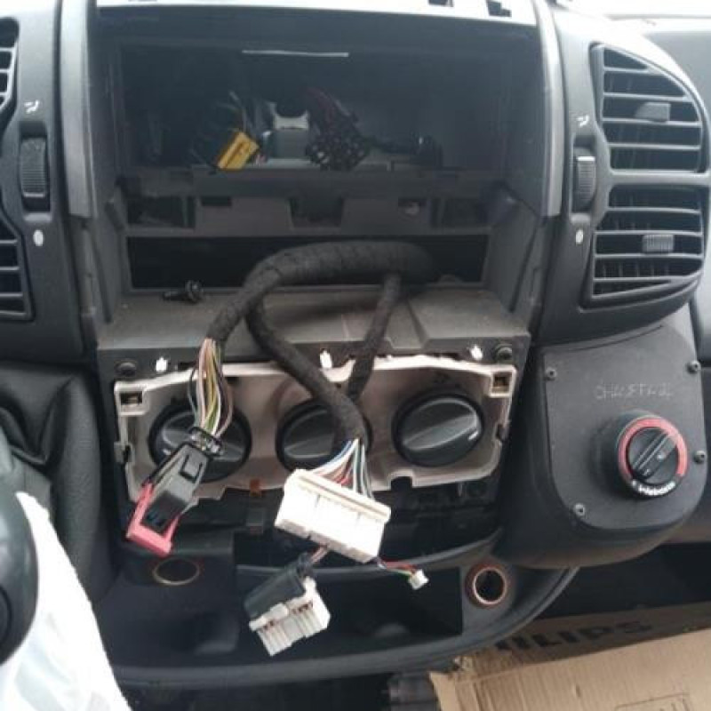 Pretensionneur de ceinture avant droit CITROEN JUMPER 2 Photo n°10