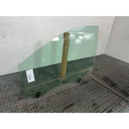 Vitre avant gauche RENAULT CLIO 3