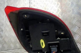 Feu arriere principal droit (feux) FORD FIESTA 4