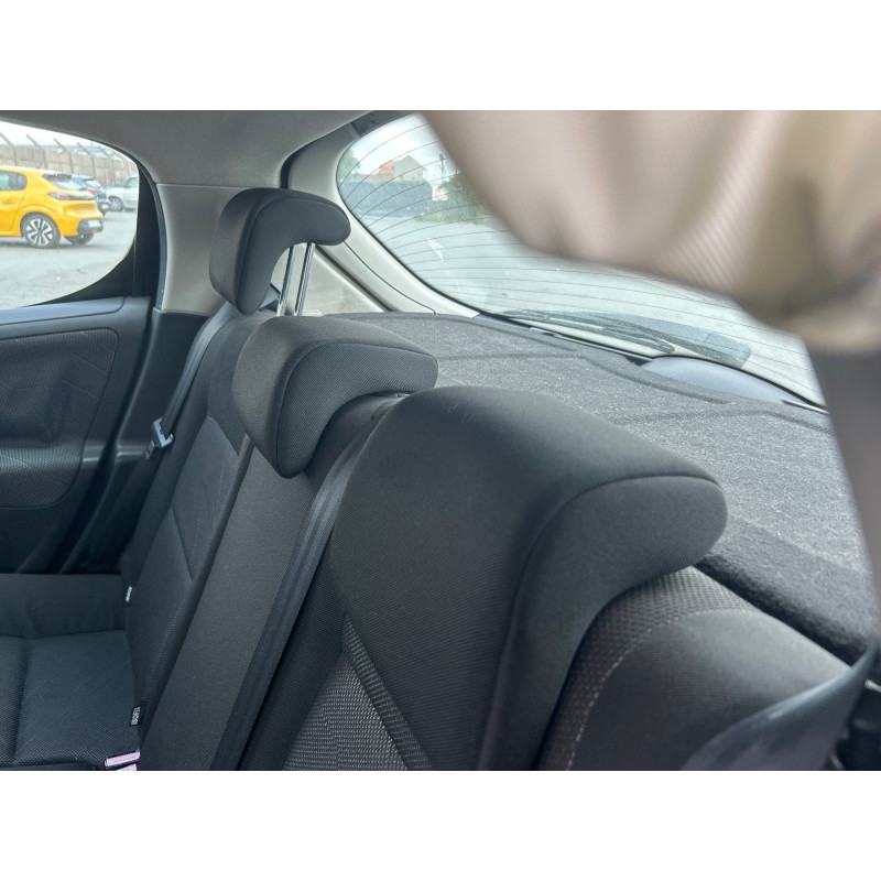 Bouton de warning PEUGEOT 207 Photo n°8