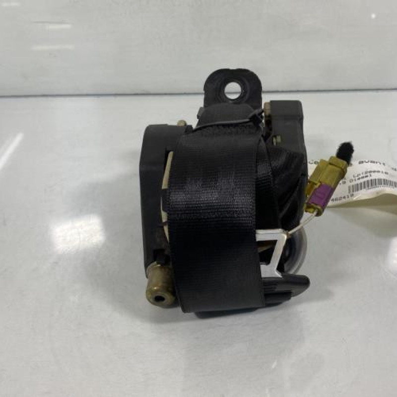 Pretensionneur de ceinture avant droit VOLKSWAGEN GOLF 4 Photo n°2