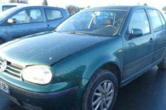 Pretensionneur de ceinture avant droit VOLKSWAGEN GOLF 4