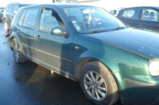 Pretensionneur de ceinture avant droit VOLKSWAGEN GOLF 4