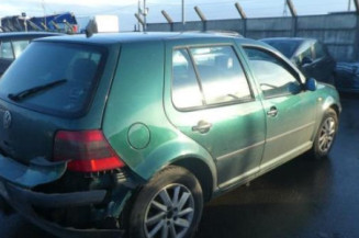 Pretensionneur de ceinture avant droit VOLKSWAGEN GOLF 4