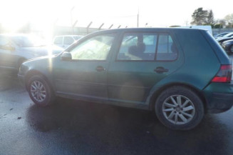 Pretensionneur de ceinture avant droit VOLKSWAGEN GOLF 4